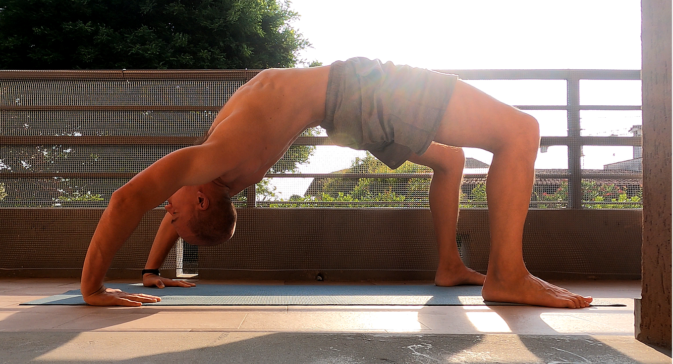15 Minutes of Yoga for 300 Days Transformed My 40-Year-Old Body