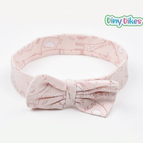 5 Types of Elastic Hair Bands. An elastic hair band is a simple hair