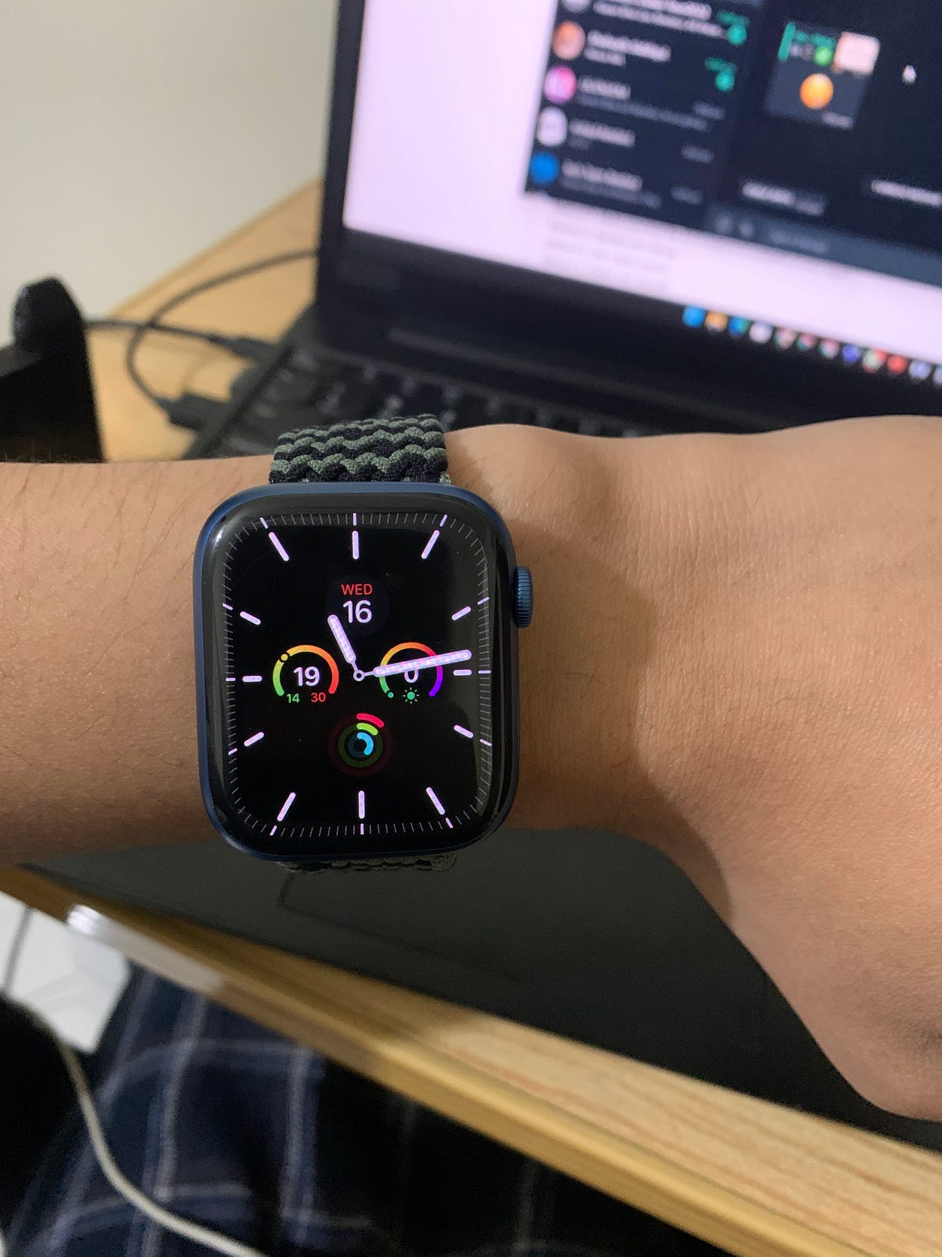 Apple Watch is a useless accessory
