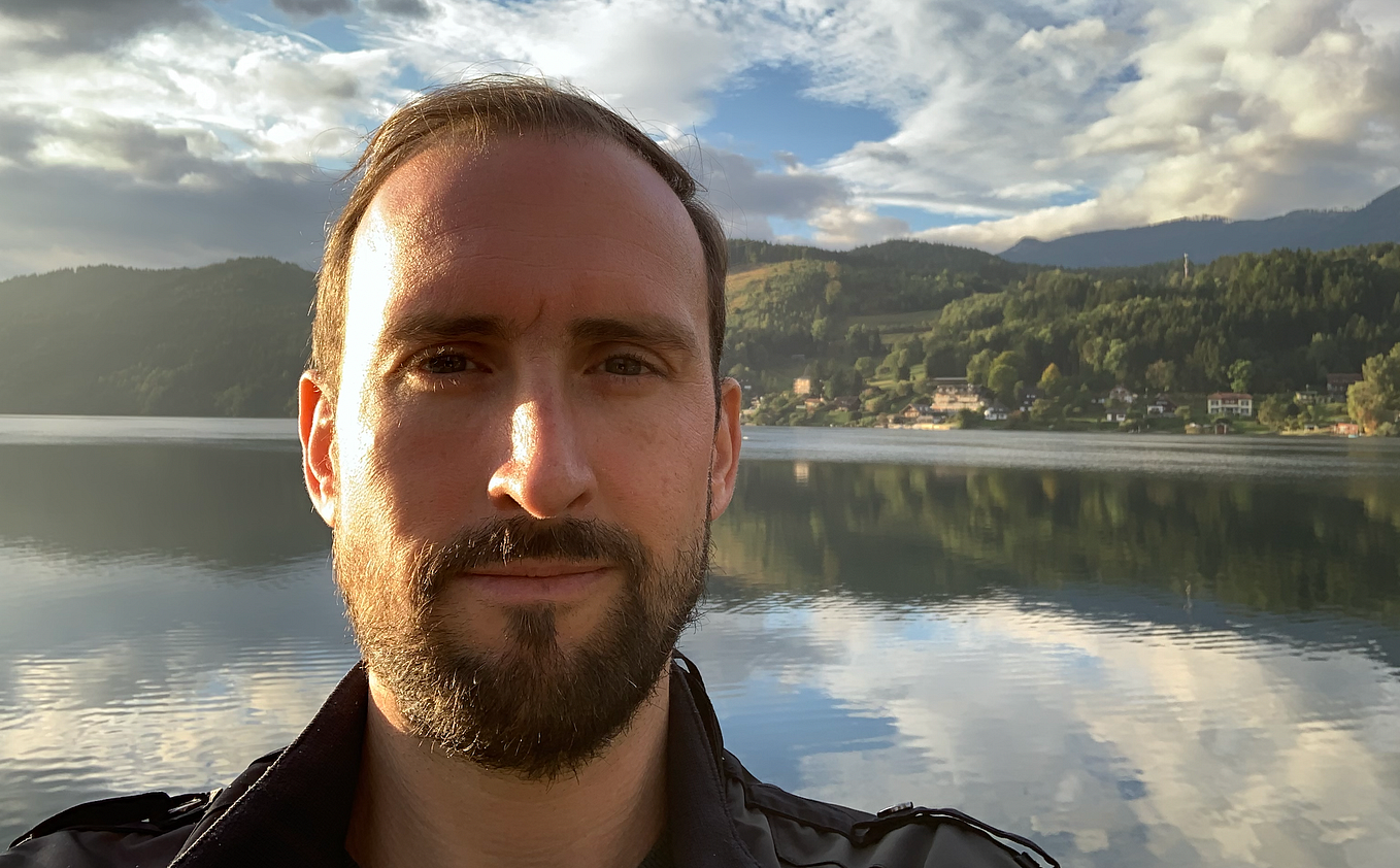 Unser Experte für Biken und Berge. Lerne Max kennen! by Jördis Hille