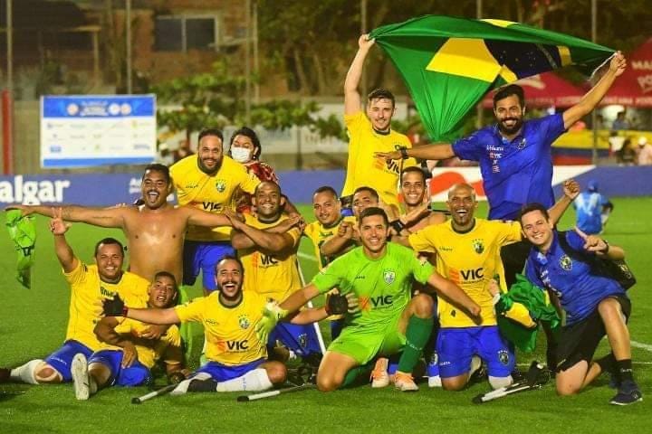 Brasil perde nos pênaltis para a China na semifinal da Copa do Mundo — CBDV