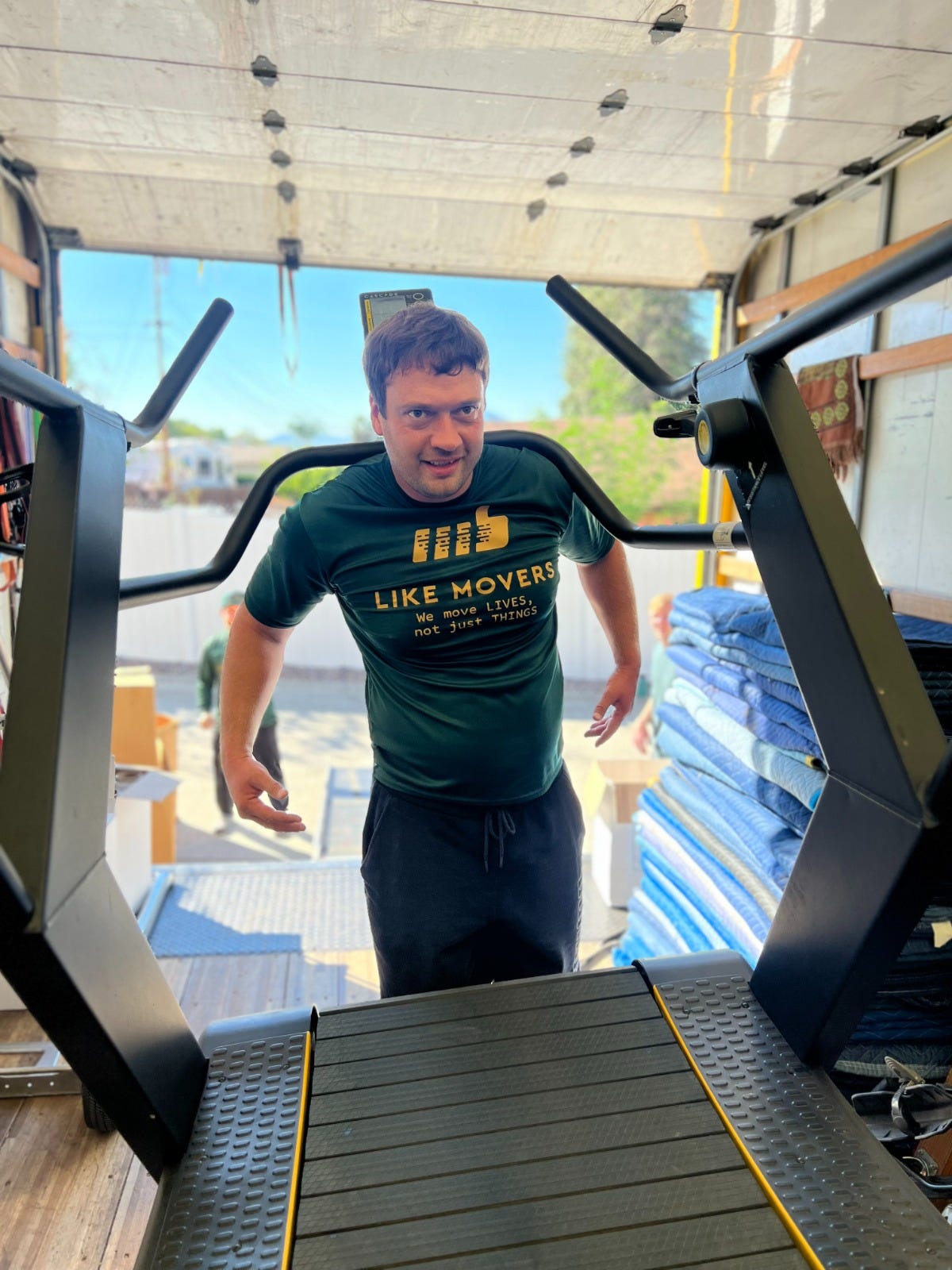 Like Movers San Diego Expert Loading and Unloading Movers in San Diego