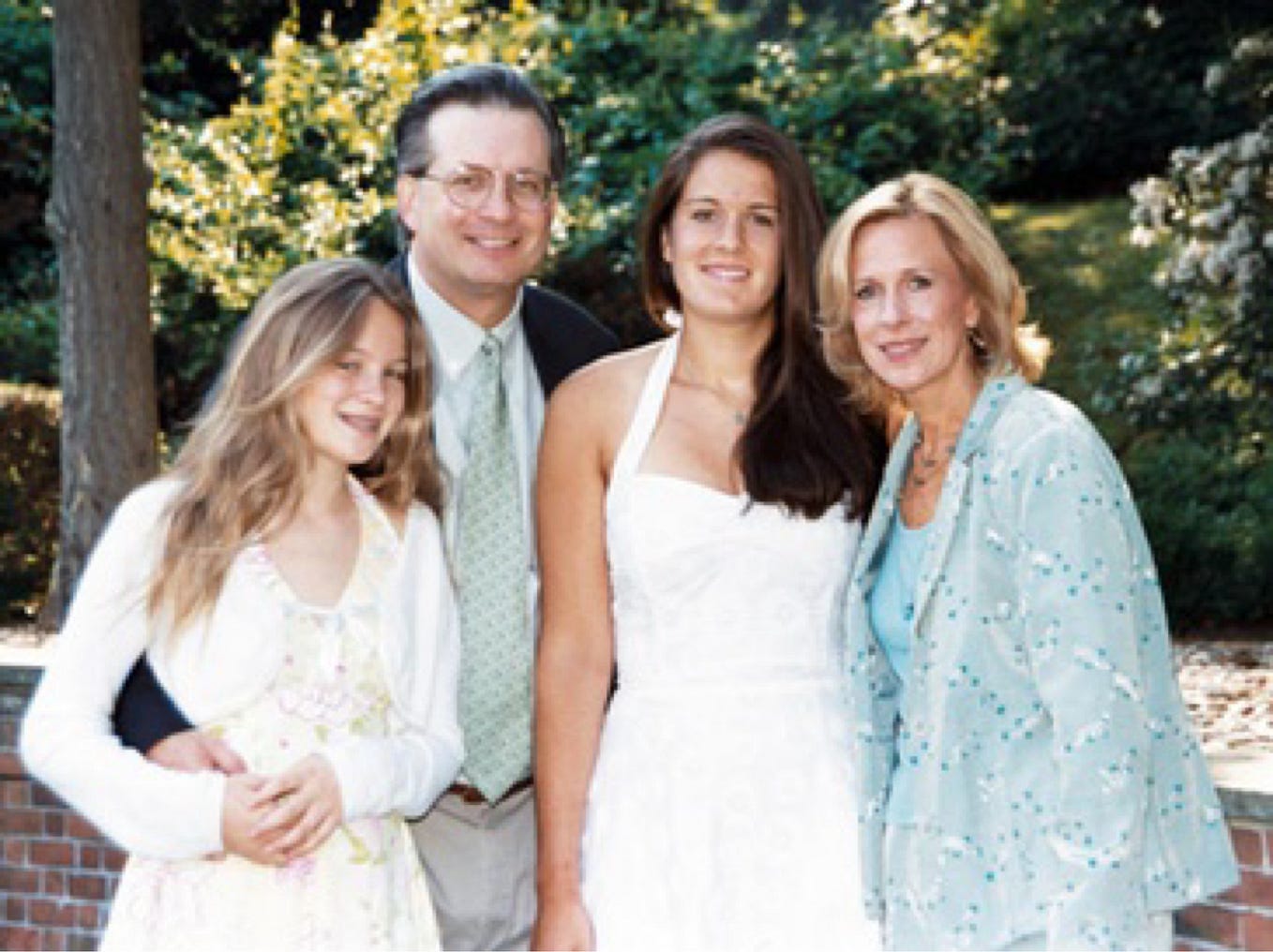 The Bizarre Murder that Officials Claim was Suicide — True Crime by