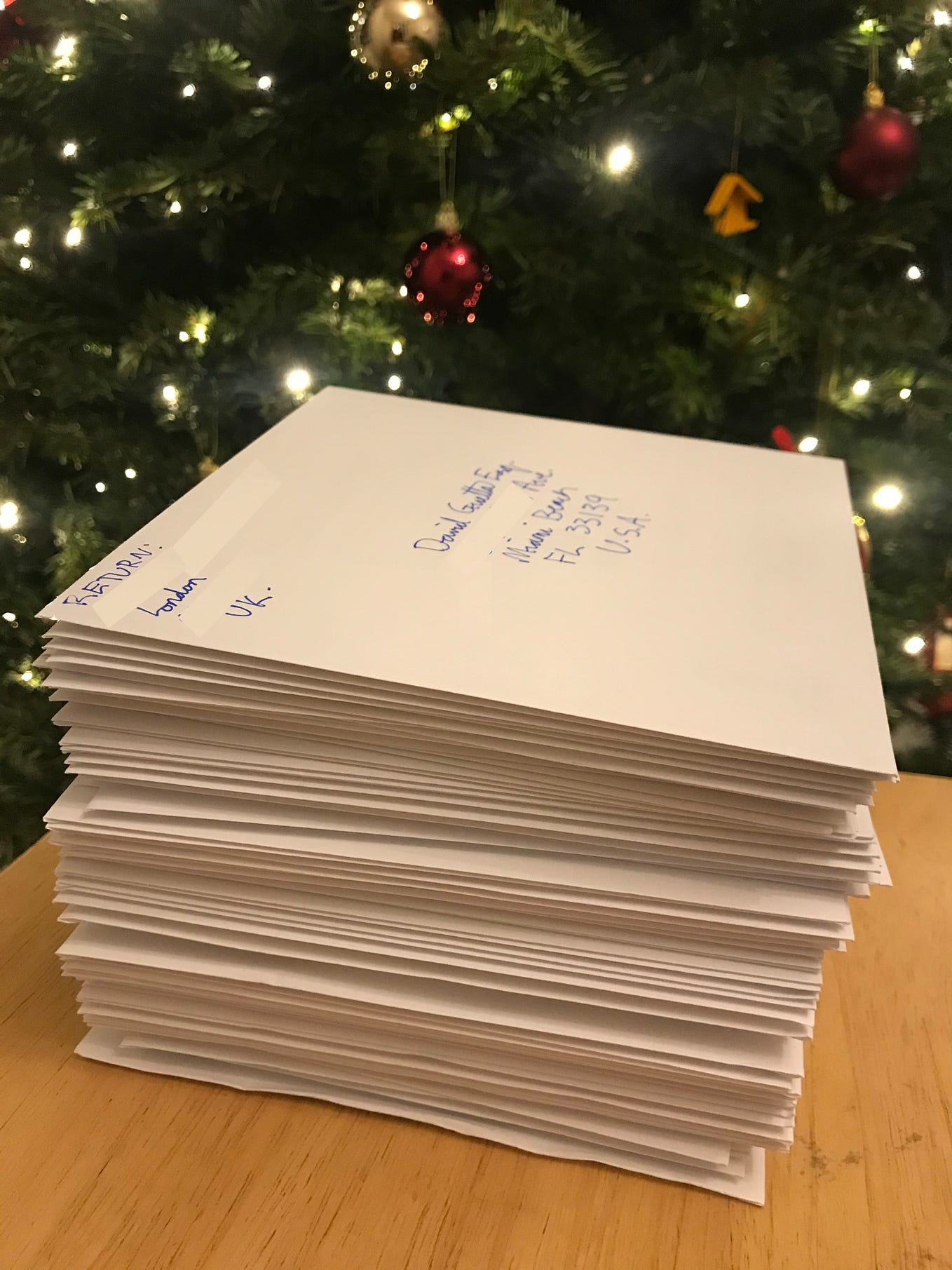 The 4 Lessons I Learned From Sending 100 Christmas Cards That Will Make You Happier