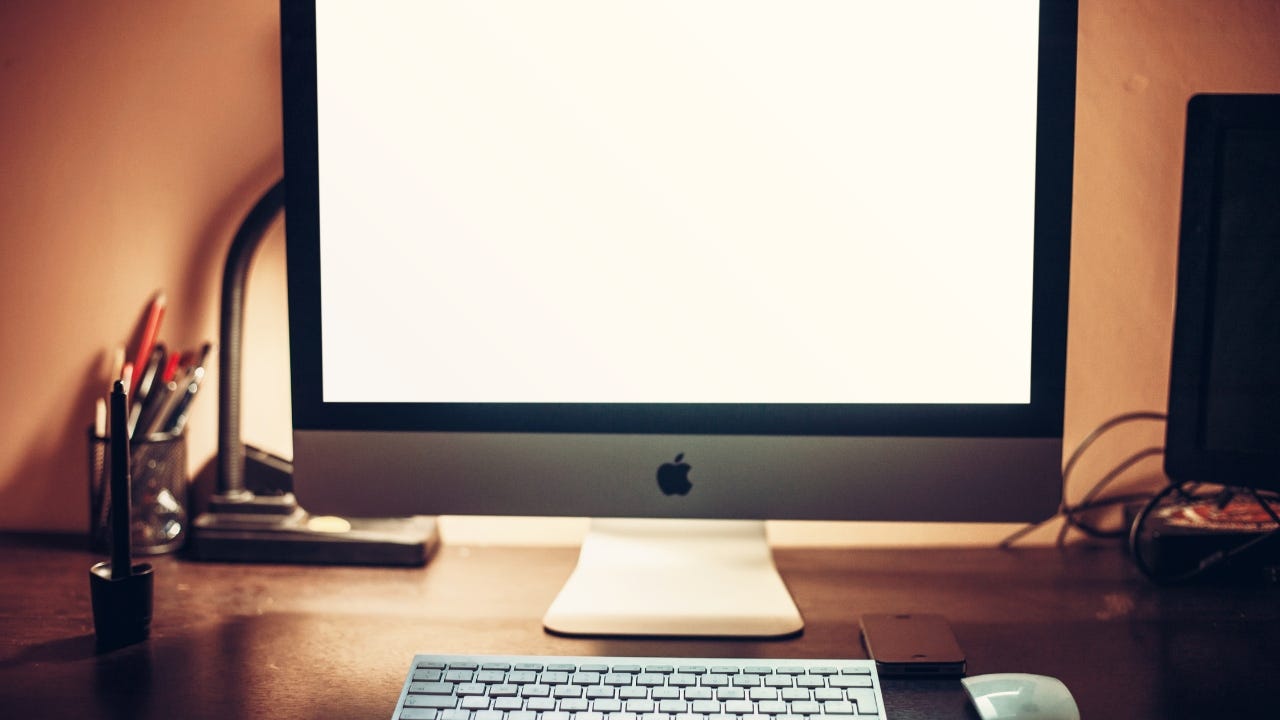 Best Monitors for Poor Eyesight [Low Vision] Medium