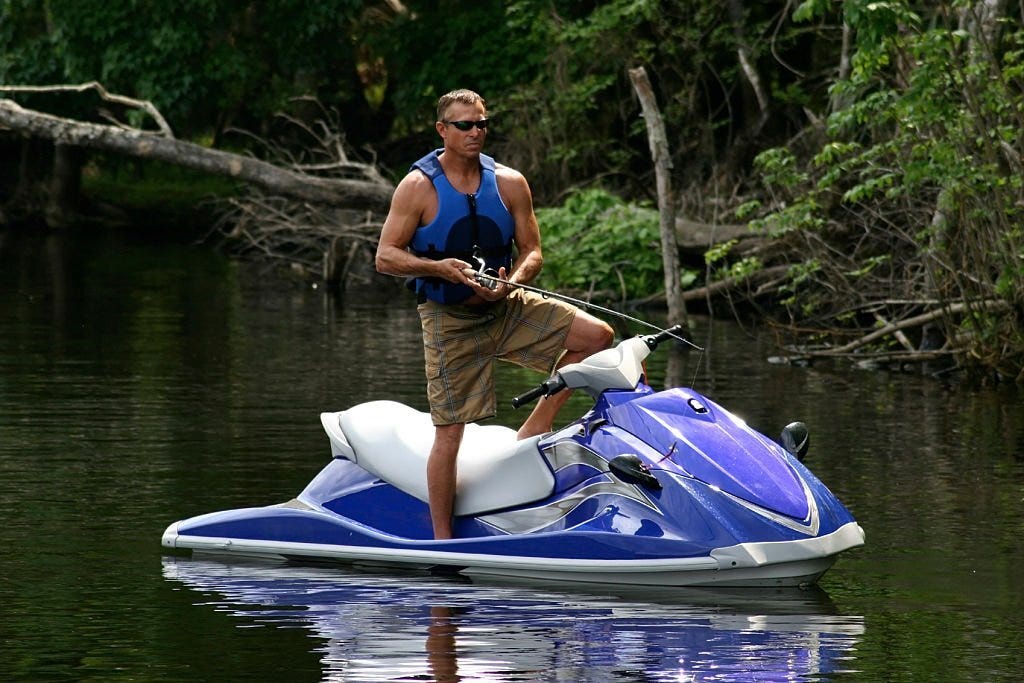 How to Anchor A Jet ski Offshore Medium