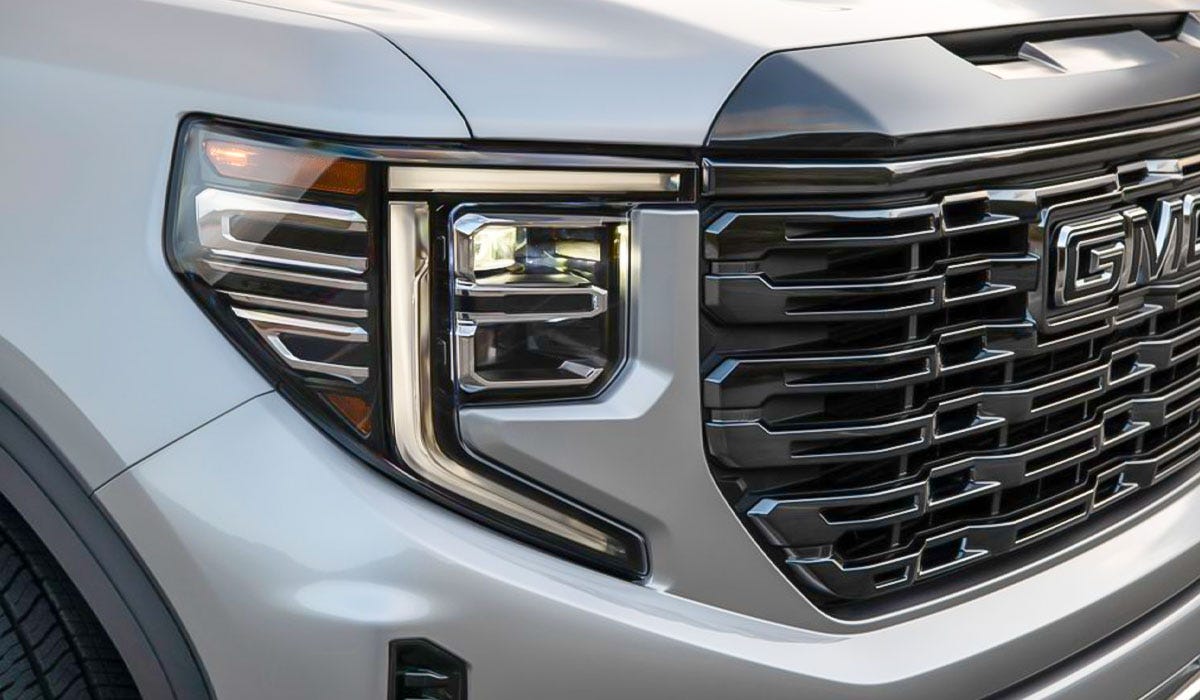 Review 2025 Toyota RAV4 SUV. What’s new and exciting to review! by