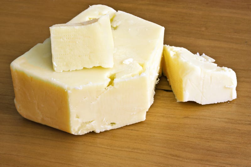 The Difference Between Mozzarella and Cheddar Cheese by alwin smith