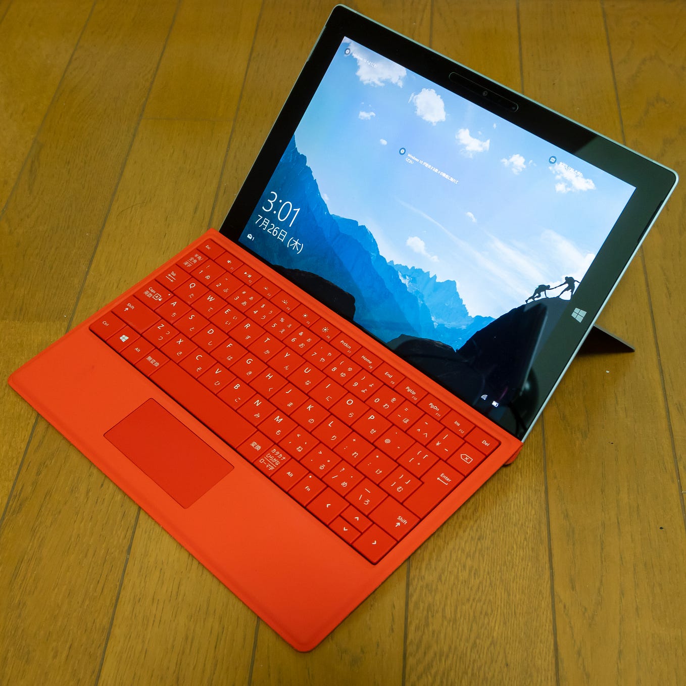 Surface Go はモバイルバッテリーで充電できるのか. モバイル