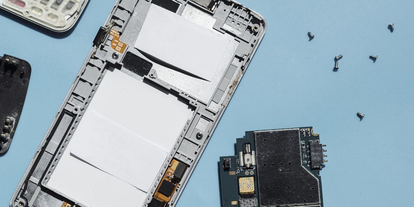 Sell My Phone With Cracked Screen LCDs Buyer Medium Sell my phone with cracked screen lcds buyer medium