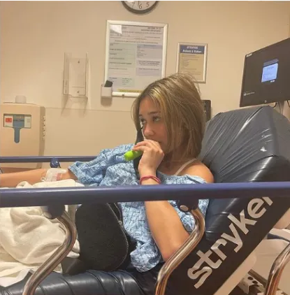Twitter video of Angel Reese leaking her whole video that has gone