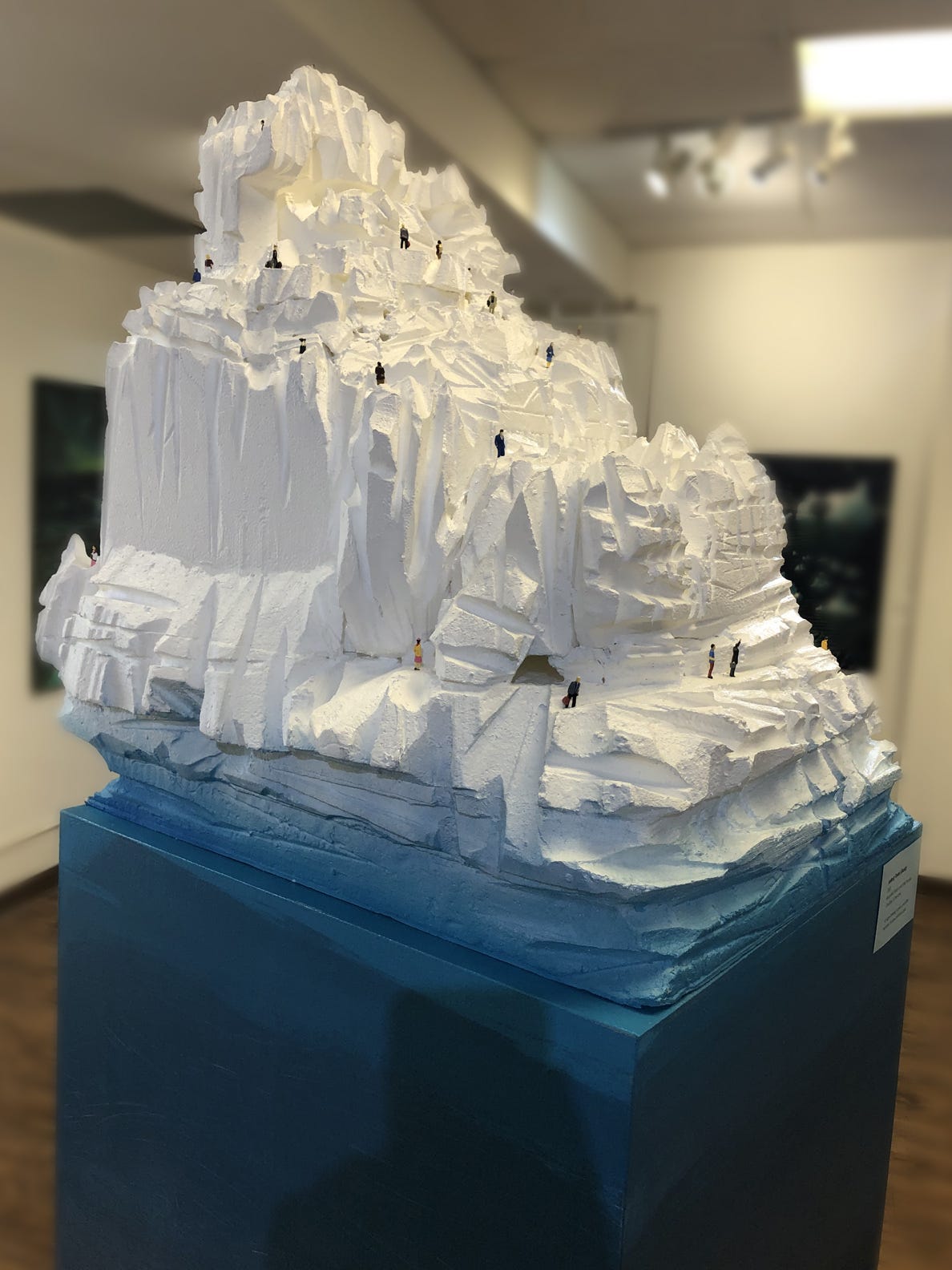 Climate Change in Iceberg Installations