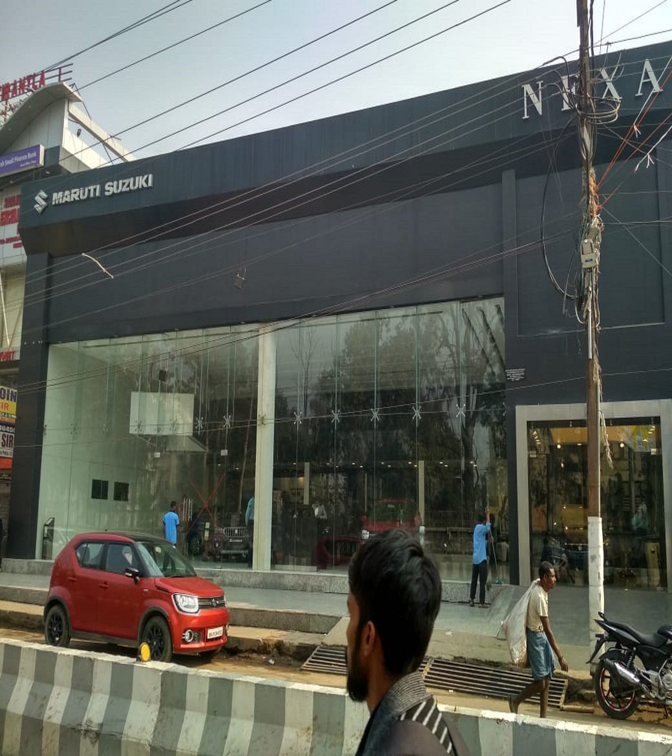 Reach Wonder Cars Jimny Car Showroom In Pimple Saudagar Maharashtra