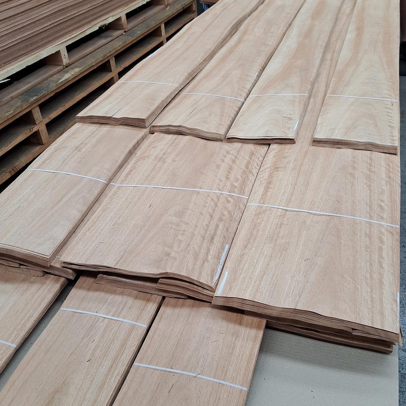 Marine plywood and birch plywood with dimensional stability and endless