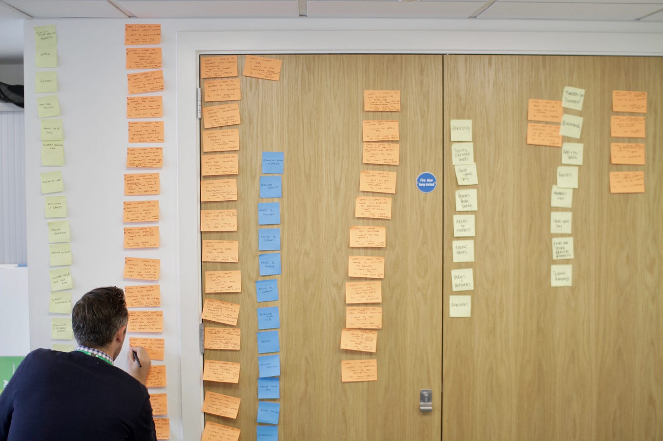 Six icebreaker exercises that don’t suck by Ross Chapman UX