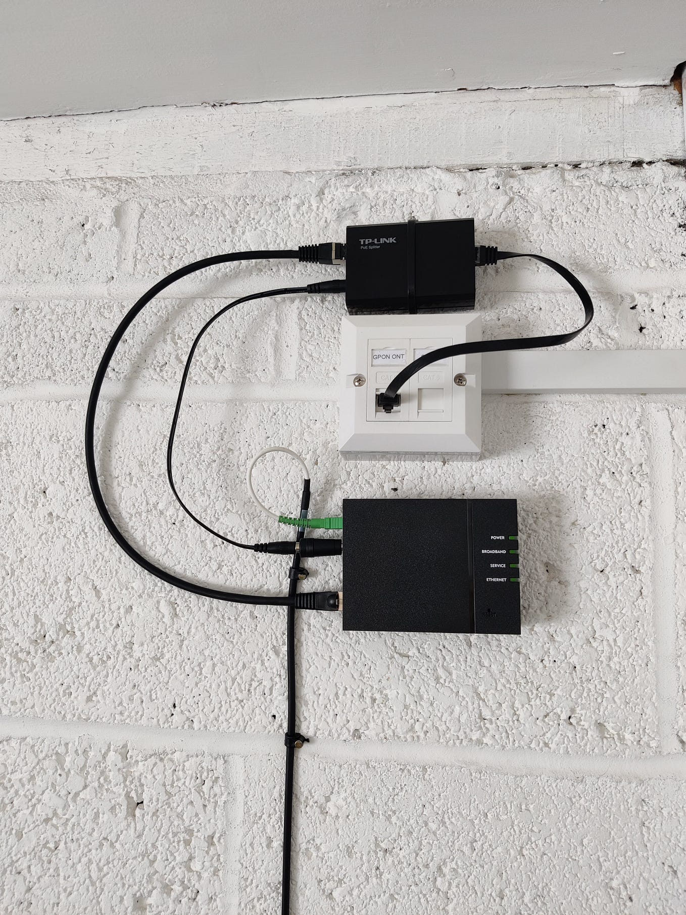 Google Chromecast on a separate VLAN with UniFi Security Gateway | by  Andrew Besford | Andrew Besford