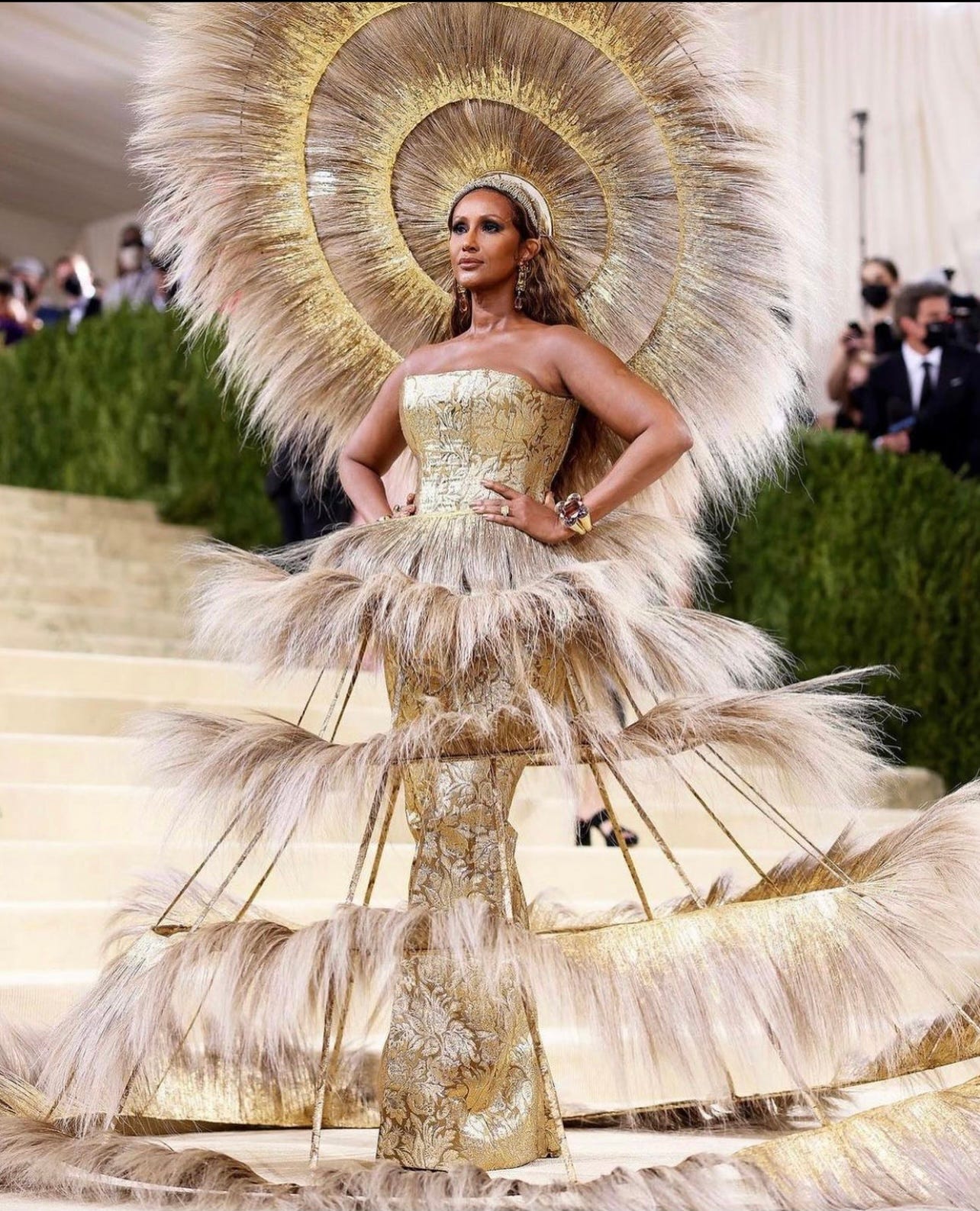 Christian Dior Haute Couture @ The 2021 Met Gala - Red Carpet Fashion Awards