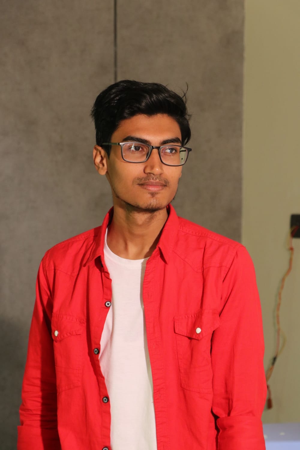 The world’s most accurate card thrower / Best card thrower in the world