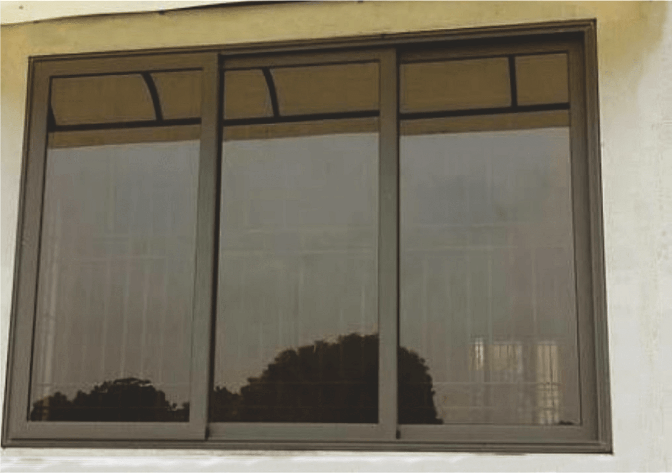 Aluminium Sliding Window Providing & Fixing in Mumbai by Suresh Medium