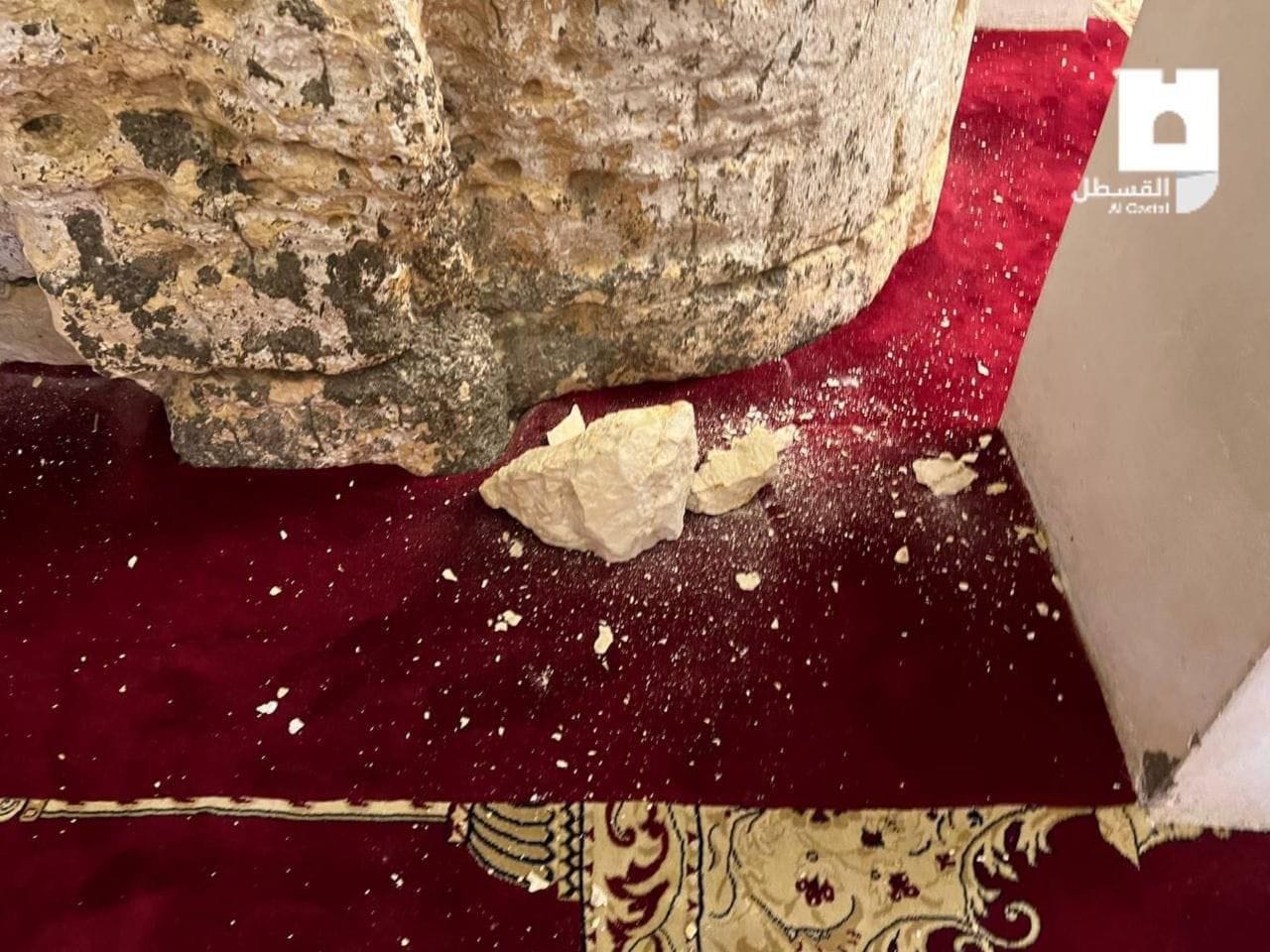 Mescid-i Aksa'da Ardı Sıra Düşen Taşlar | by Kudüs'te Bugün | Medium