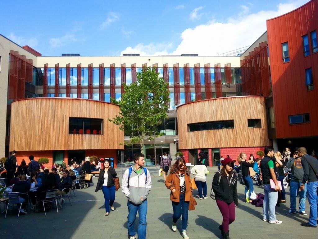 8 Reasons That Make UK The Ideal Study Destination For Aston University 