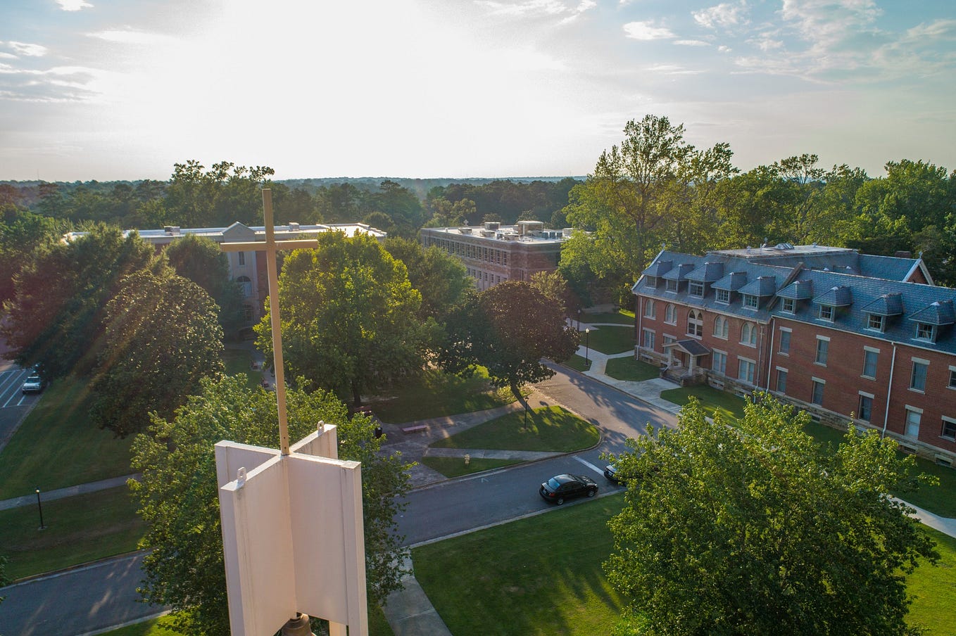 I feel like I could probably keep on meditating about the difference