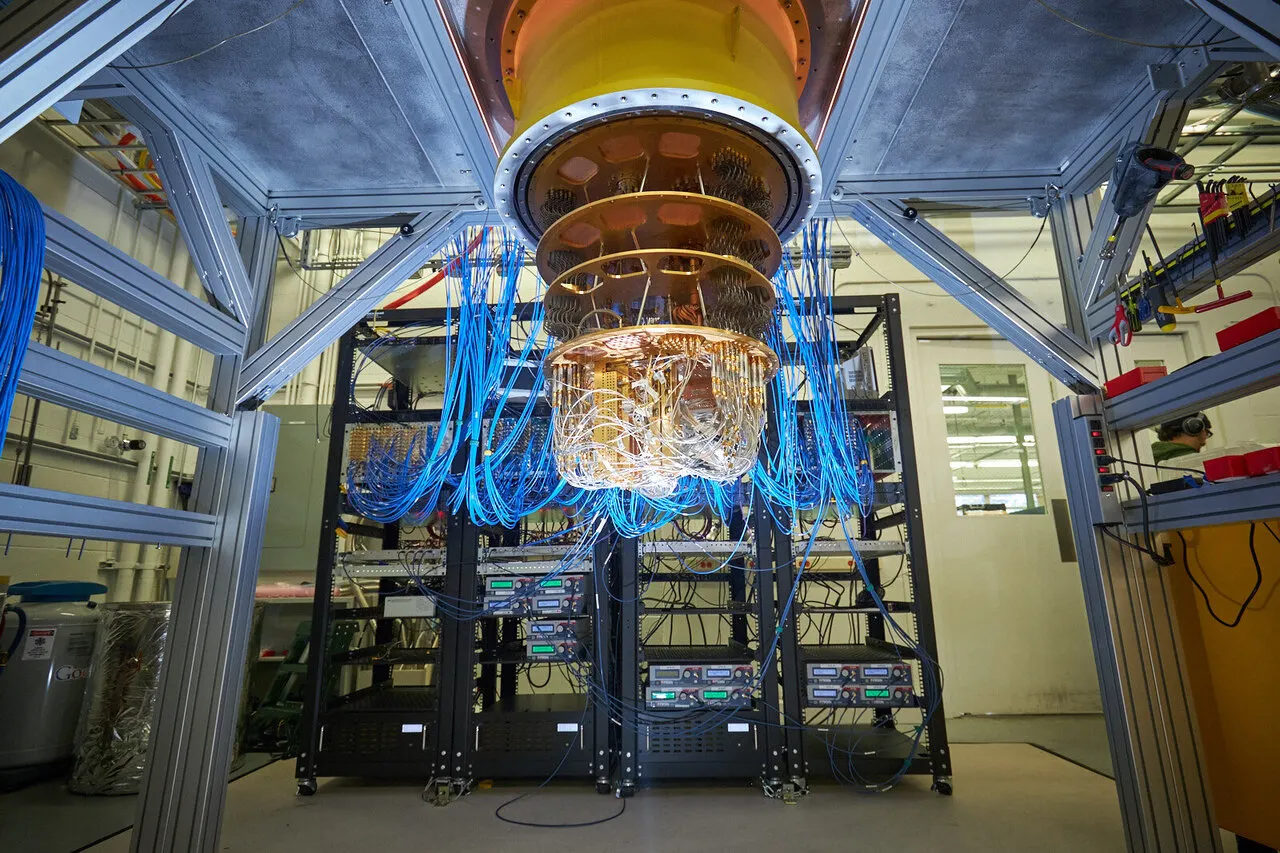 Quantum Machine Learning Classification Qsvm Vs Qnn Medium
