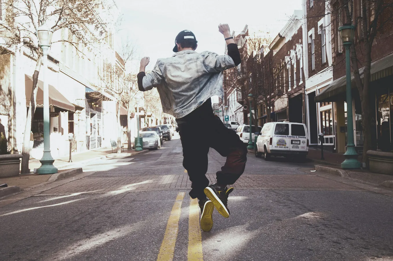 How Dancing in the Mornings Makes My Days Better