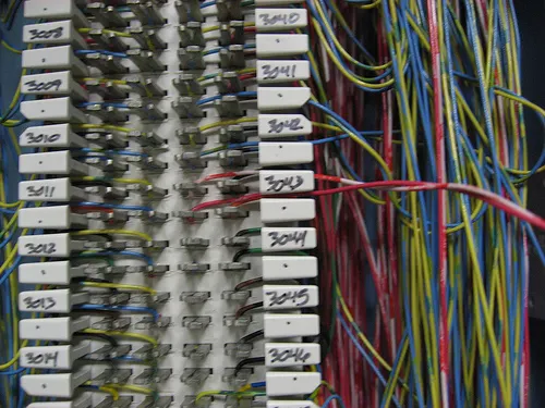 Flashback: HOWTO: Punch down blocks for in-building wiring