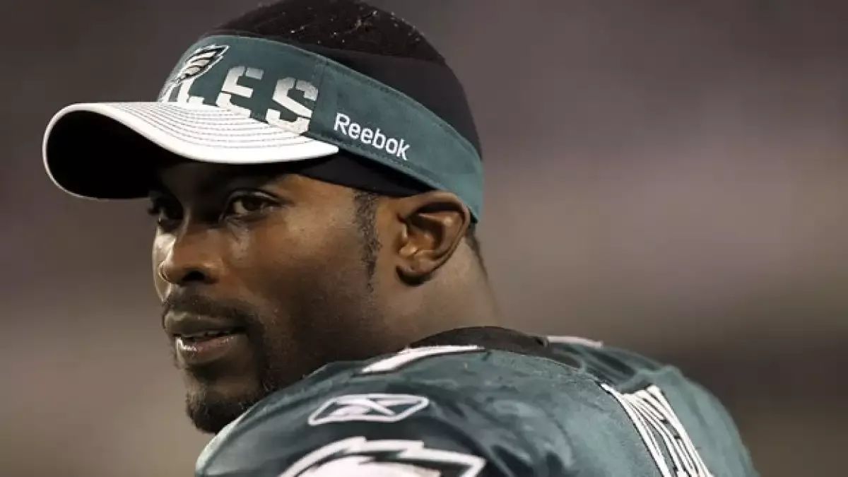 Michael Vick’s Redemption: A Second Chance Story