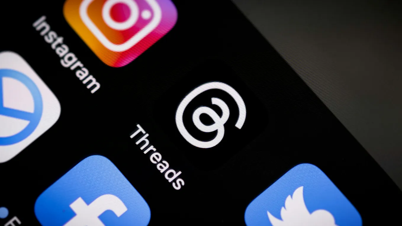 Threads logo by Instagram and Meta