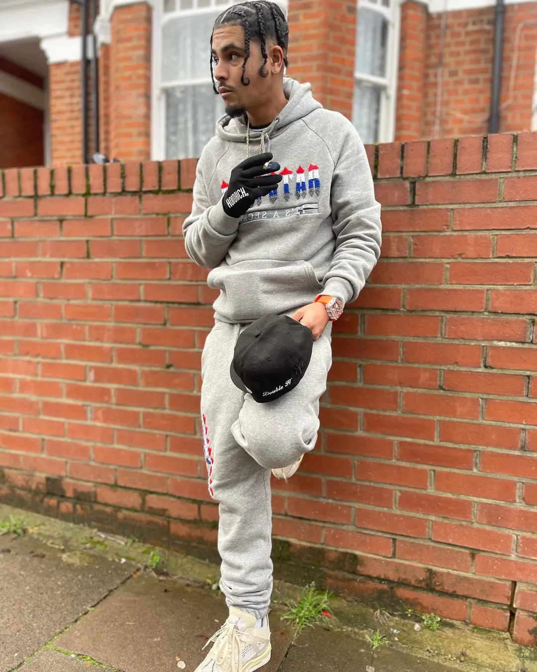 Infinite City Beats: Unveiling the Trapstar London Tracksuit