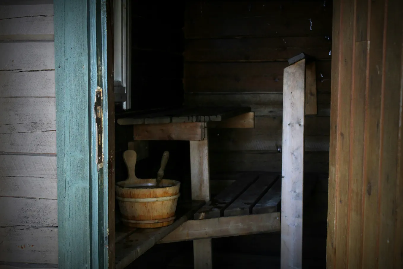 What are the benefits of a sauna for heart fitness?