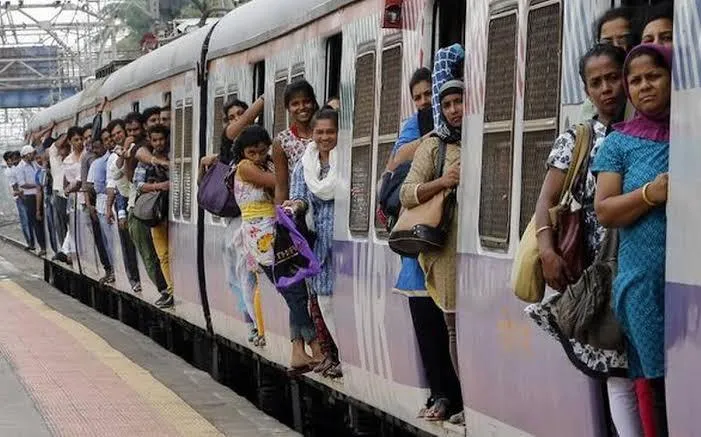 How I Survived in Mumbai Local