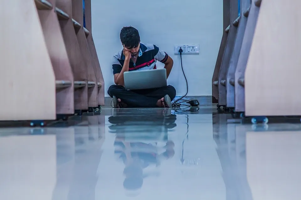 How can we help to bridge the Digital Divide in Kosovo?