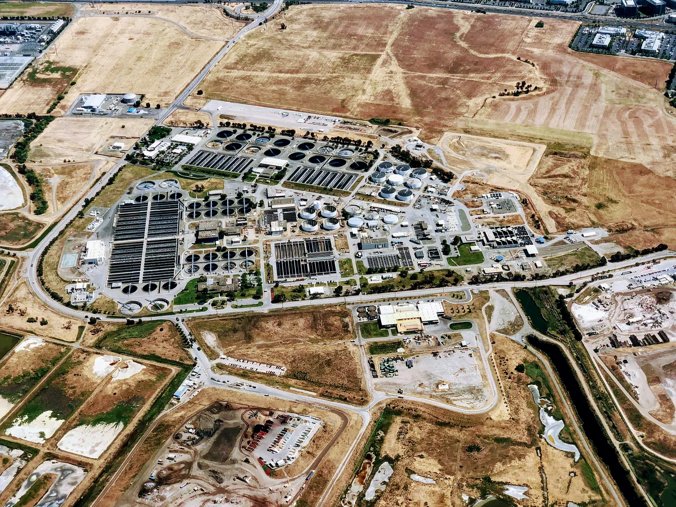 Beyond Excel: Solving the Facility Location Problem with Python & GIS ...