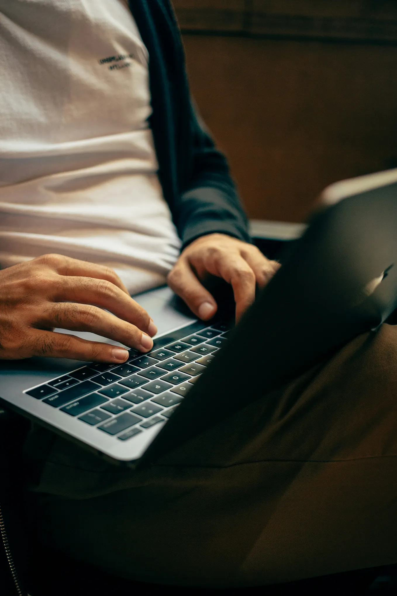Debouncing vs Throttling Explained with Practical JavaScript Examples ...