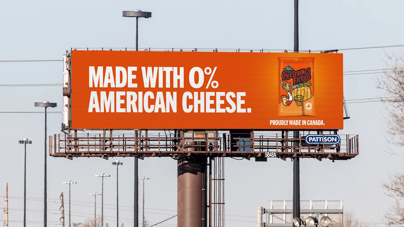 A banner of a cheese ad saying Made with 0% american cheese.