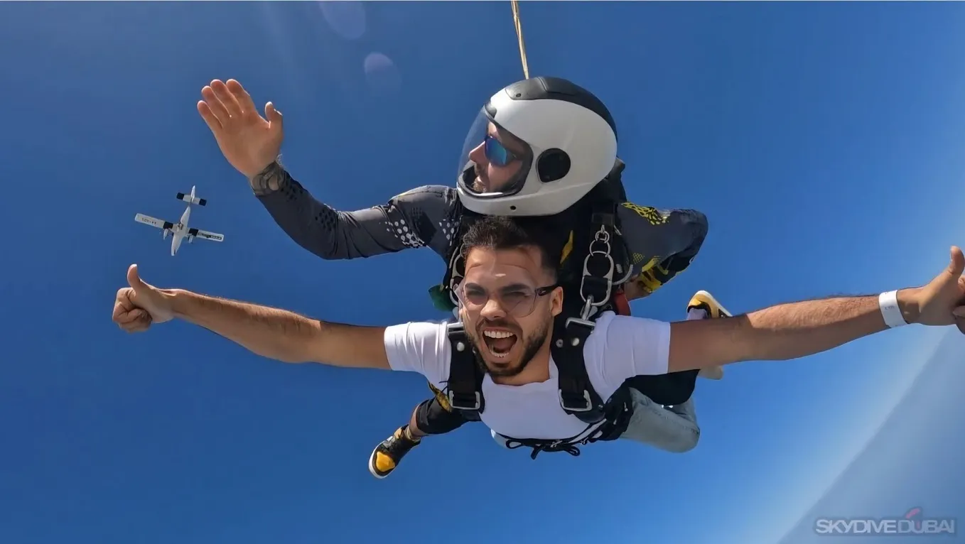 How I overcame my fear of skydiving | Photos | Video