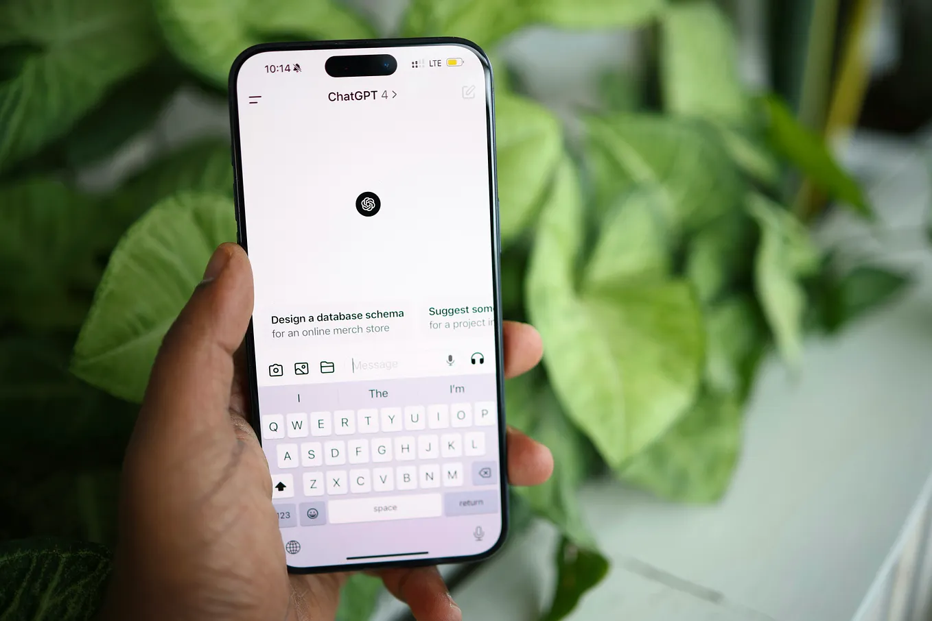 How I Created a $5,000 Product Using Only ChatGPT Prompts