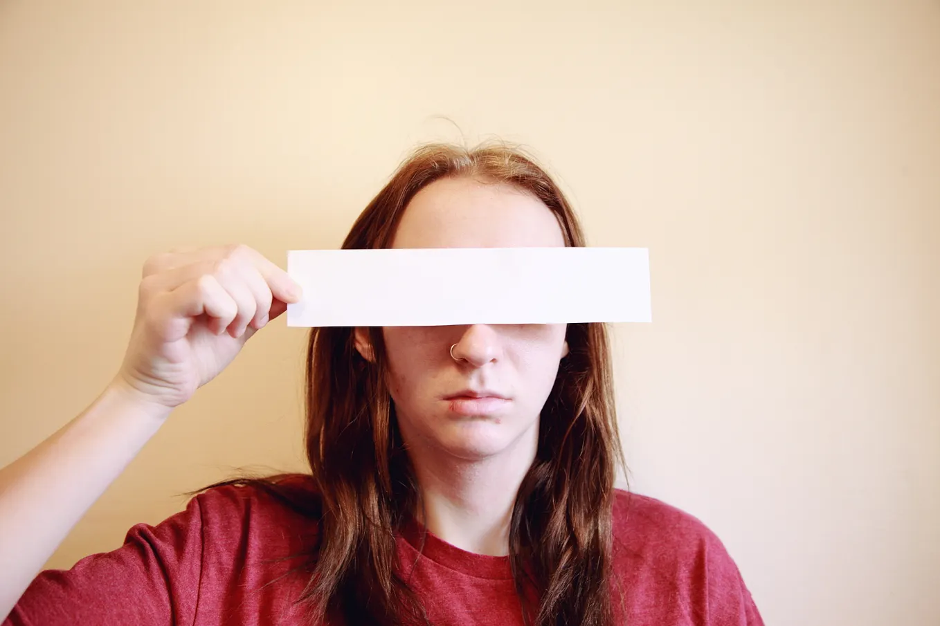 5 Signs of People Lacking in Self-Identity