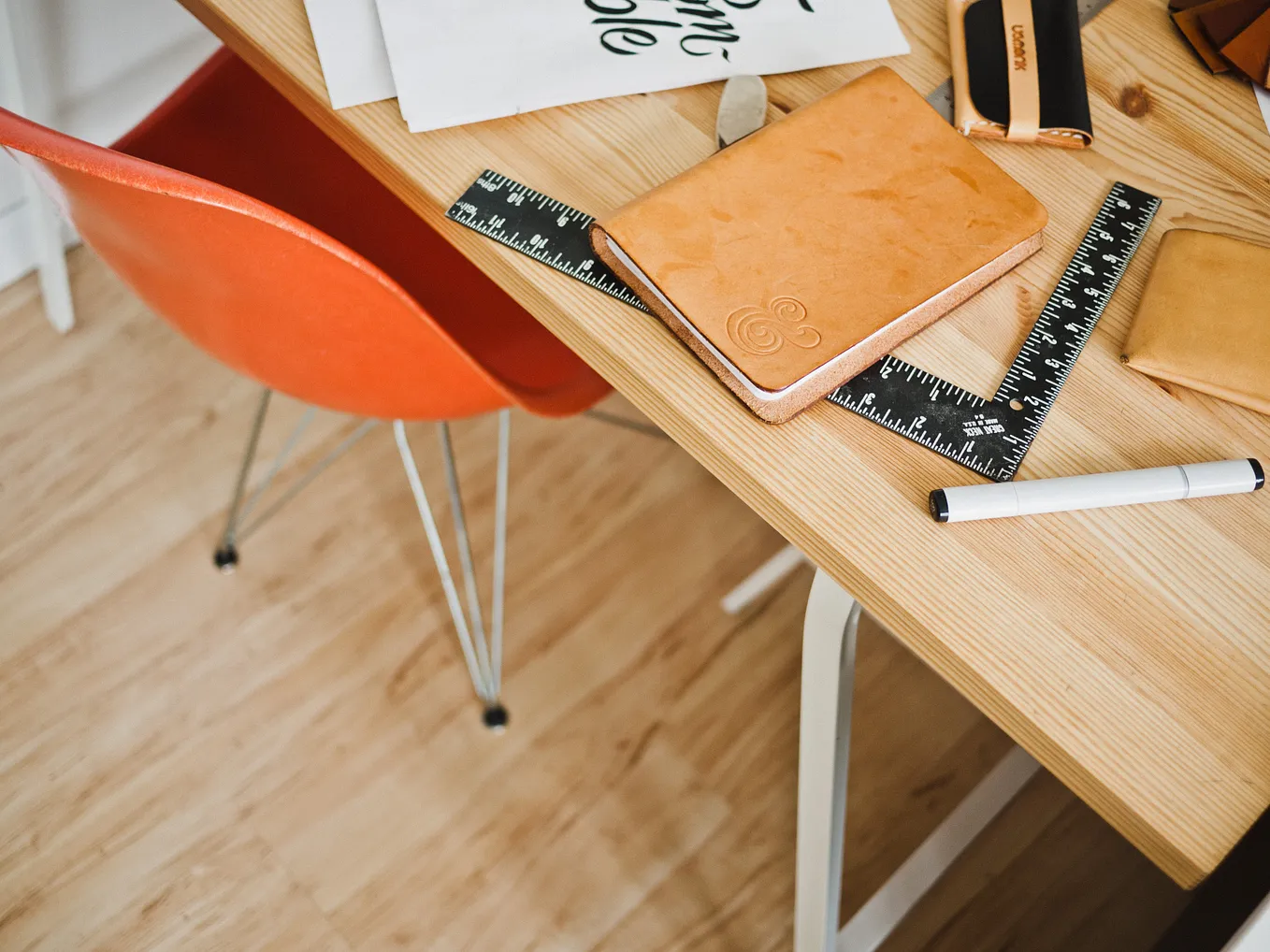 Improving study area and enhancing working conditions: 2 in 1 Table/Bag Story