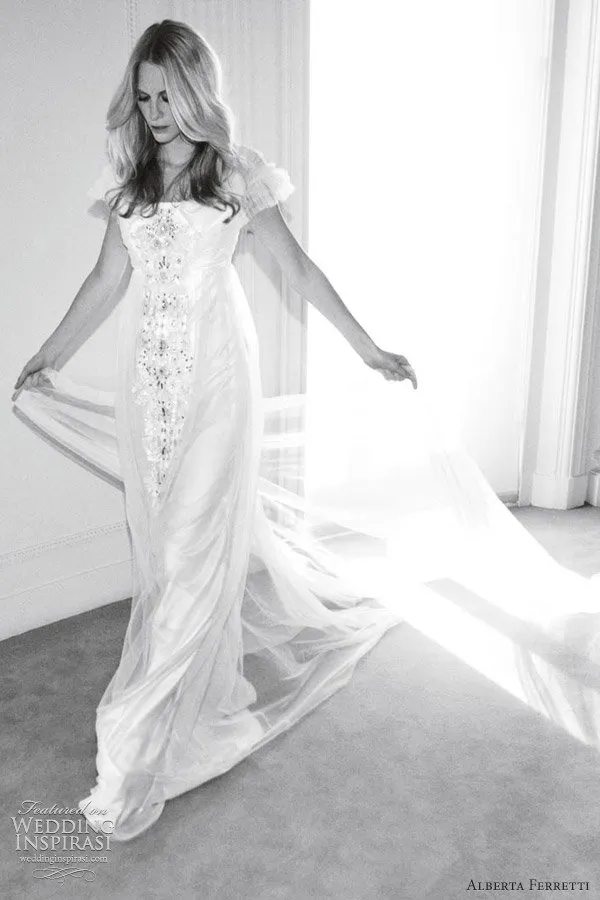 vera wang lace wedding dresses 2012 Bridal Market - Vera Wang Fall 2012 Wedding Dresses