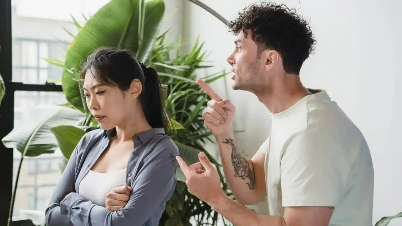 Divorcing a Spouse that Refuses to Communicate: Legal Options & Next Steps