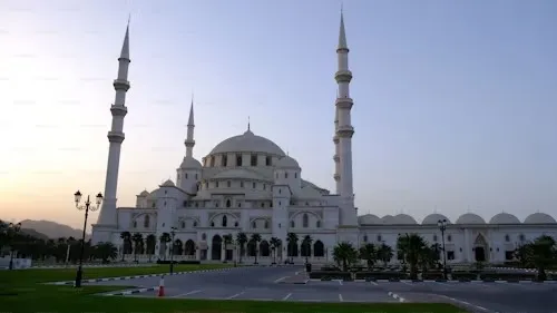 Fujairah a quaint gem on the eastern shore of UAE I was lured towards this ancient fort Sheikh Zayed Grand Mosque