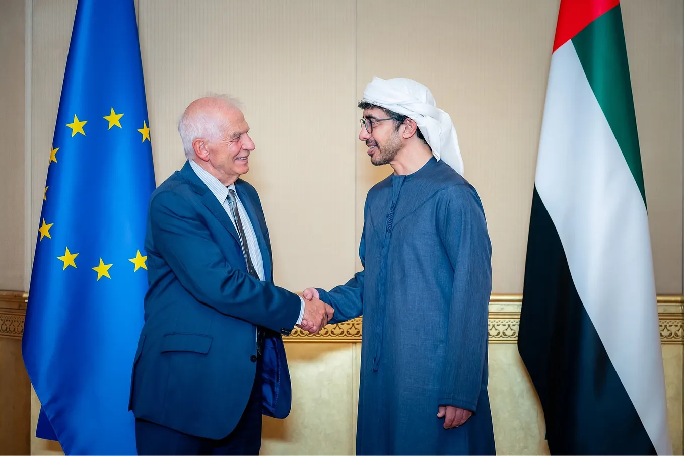 The UAE Minister of State for Foreign Affairs, Abdullah bin Zayed, met on Monday with EU High…