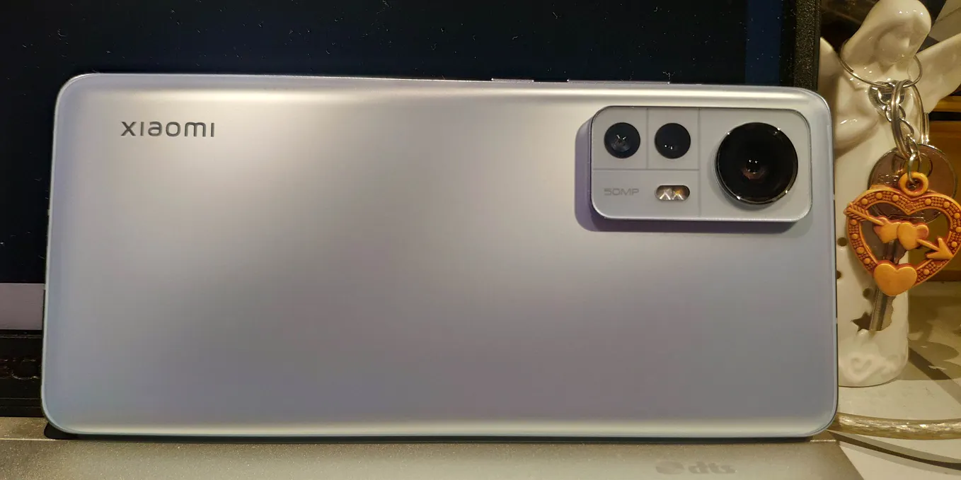 Xiaomi 12 Mobile Phone Review