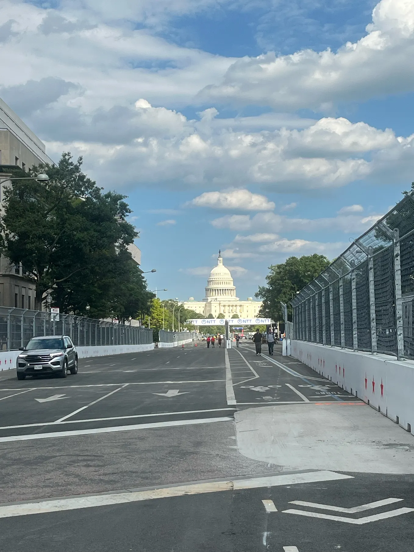 Walking Through DC Before The Grand Prix