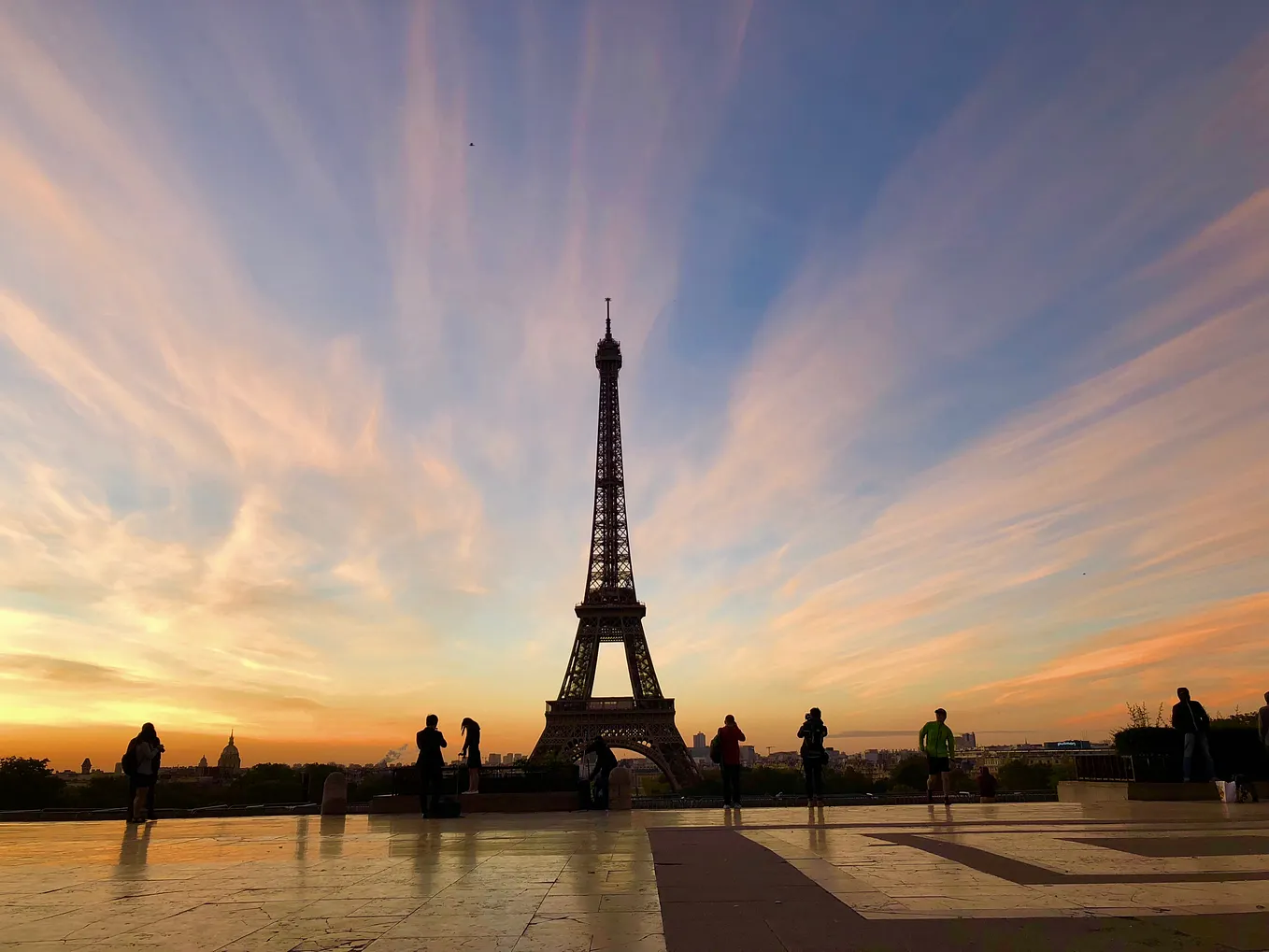 Looking At You, Paris