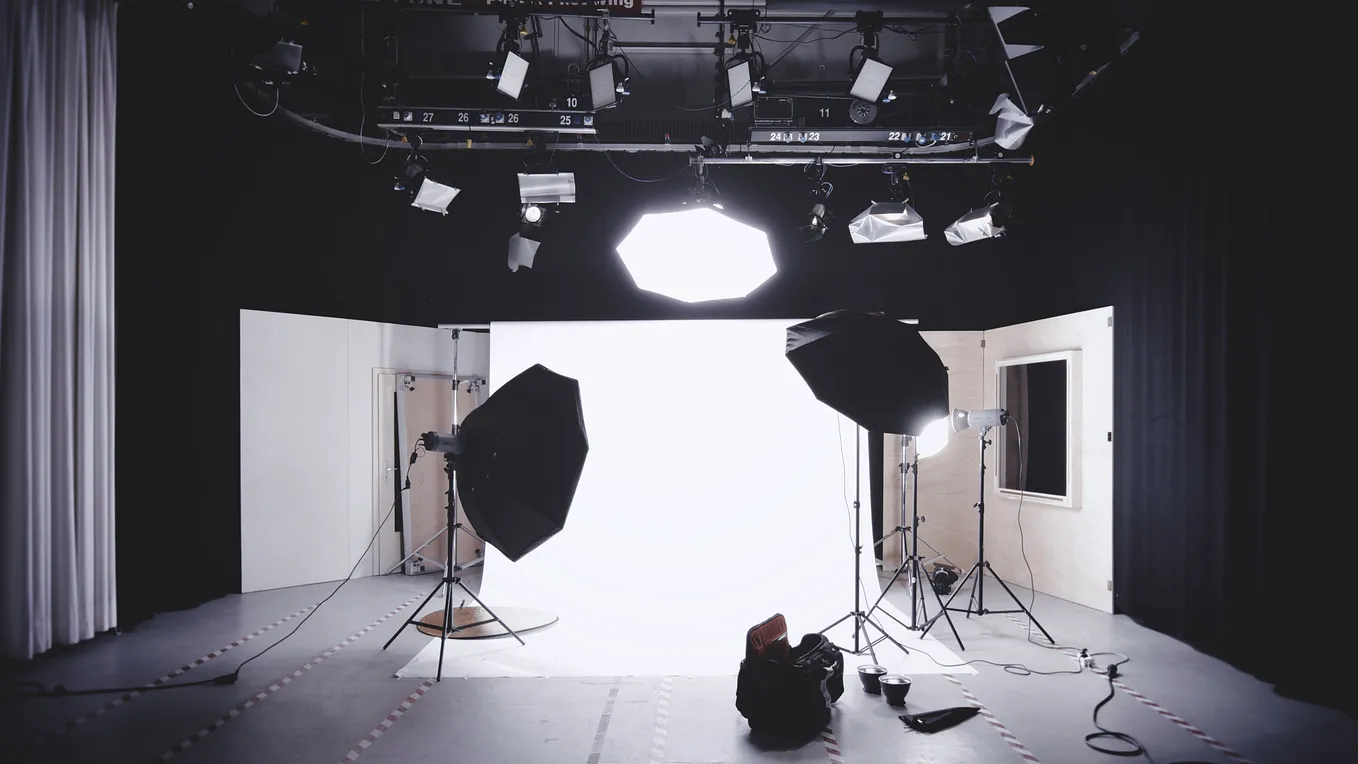 Why You Should Outsource Your Company’s Video Production?